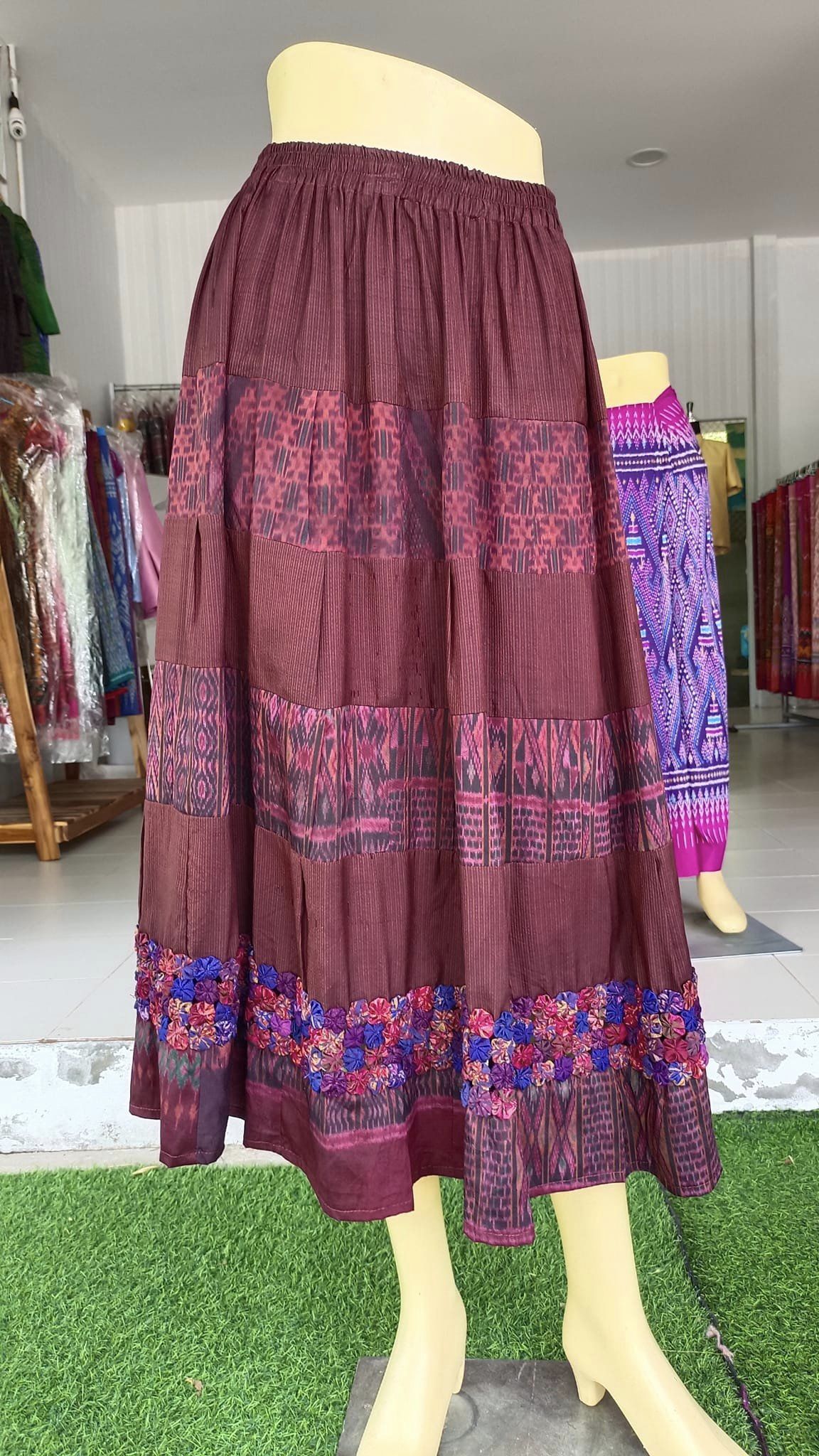 old silk skirt Sewing from real silk, hand-woven, floral pattern, brown, code WM-ND-05246708281.