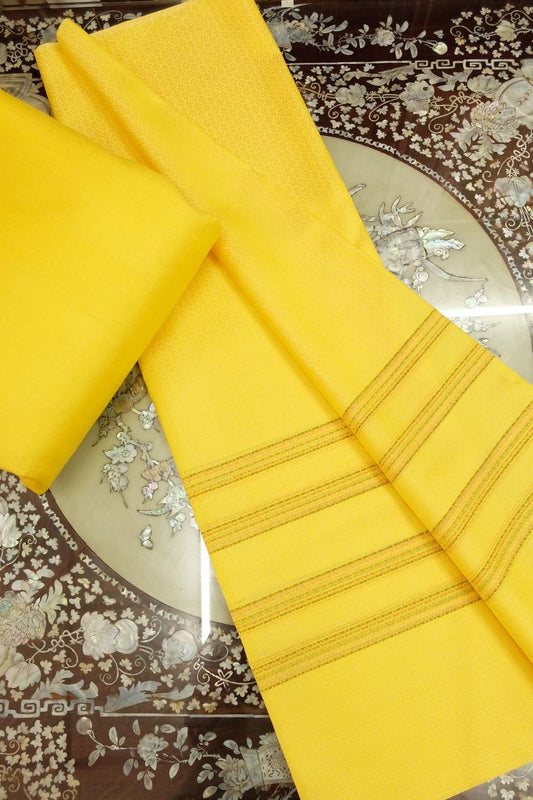 (Dress cloth) plain colored silk with stripes (2 yards of plain cloth + 2 yards of sarong) shade of yellow, code BC-ST-05016713