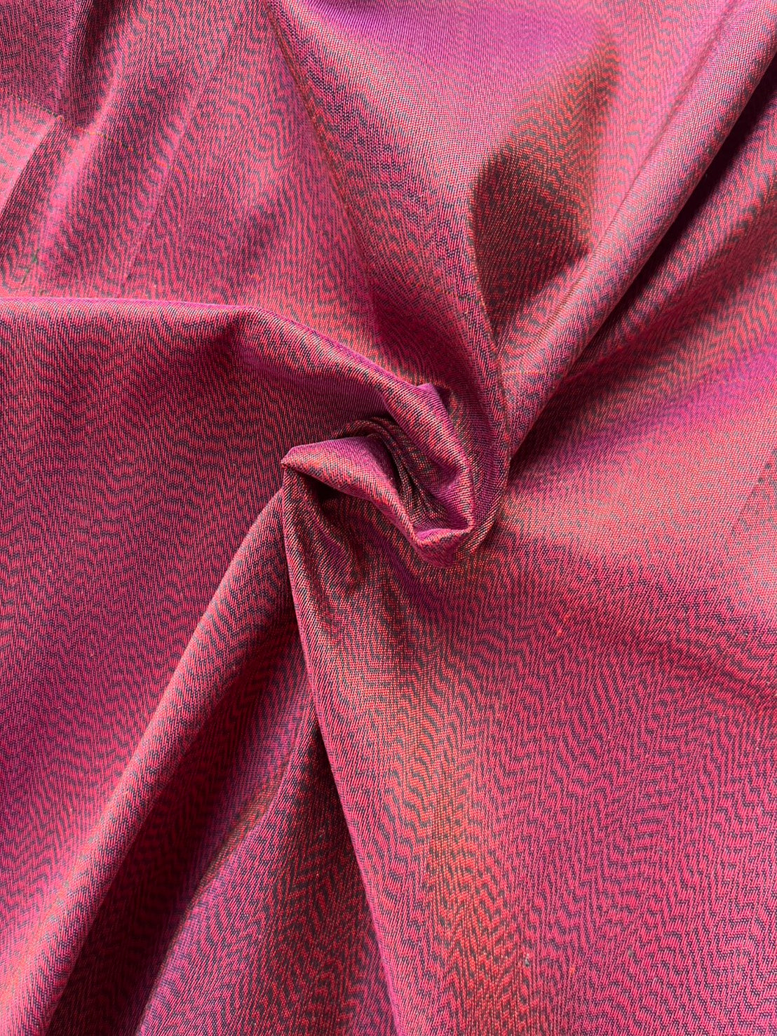 Thai Silk Iridescent / Shot Silk Pink (SKU-39281)
