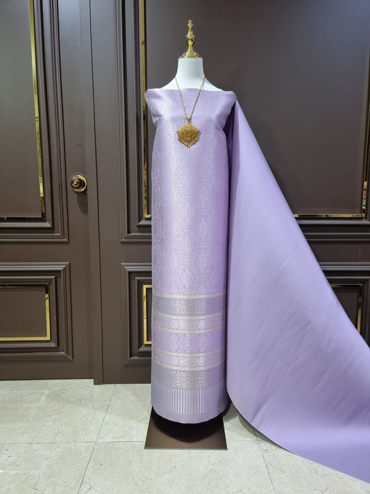 (Dress cloth) Purple Lamphun silk with silver thread (solid color 2 meters + pattern 2.4 meters) purple, code N90-29-0424677