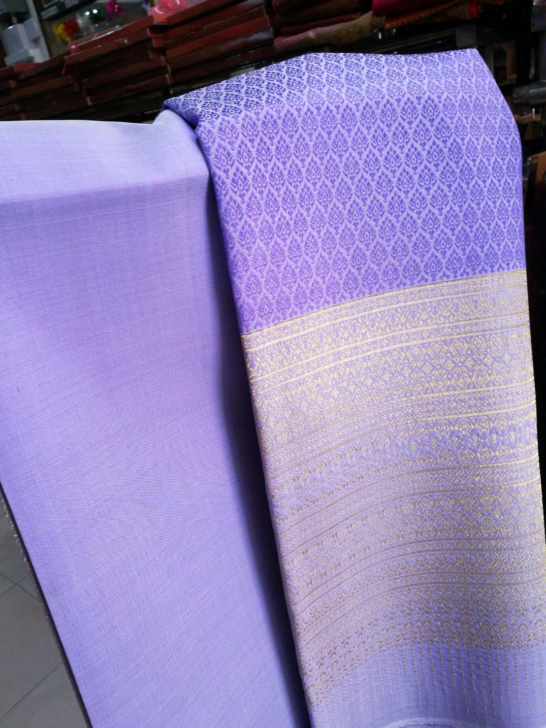 (Dress fabric) Yok Surin silk, Koh Choeng Din, size 1x4 meters (pattern 2 meters + solid color 2 meters), eggplant purple, code N10-NY-1222662