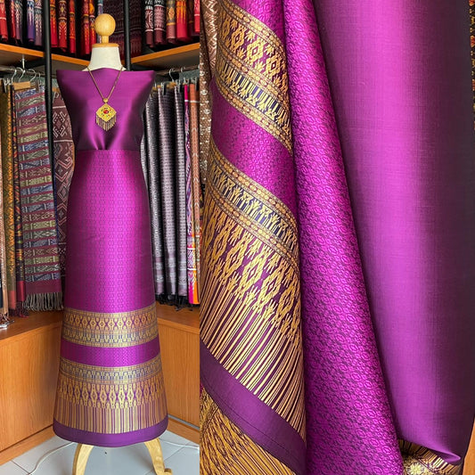 (Dress cloth) Purple Lamphun silk (solid color 2 meters + pattern 2.4 meters) purple, code N90-MD-0429671111