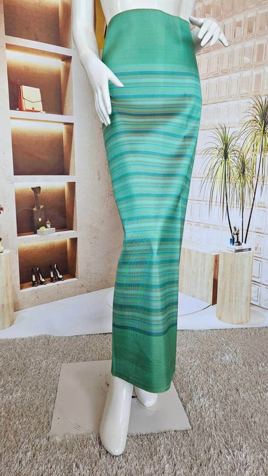 Genuine silk skirt, smooth texture, size 1x2 yards, San Kamphaeng pattern, Lanna pattern, green, code B8-SN-121566110117