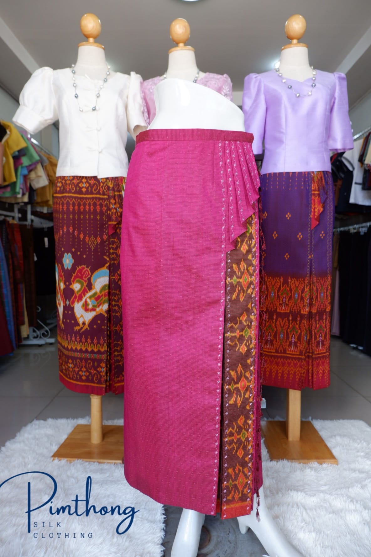 A sarong made of pure silk, hand-woven, twisted front shape, with a pocket hem, pre-cut, waist size 26-36 inches, applied ampram pattern, pink background, code WM-PTS10036611307.