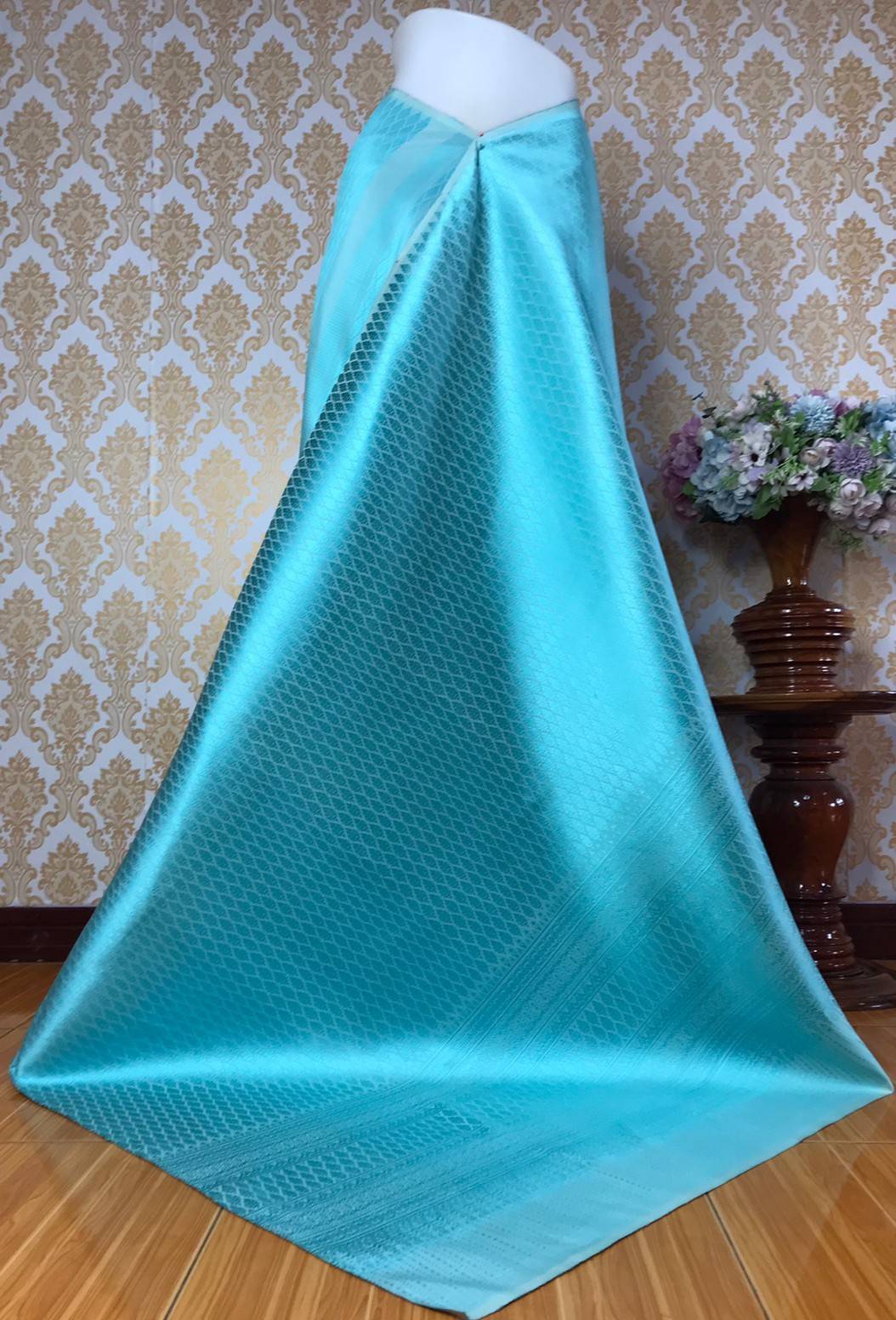 Surin silk skirt, 27 tako, size 1x2 meters, blue-green background, code N11-KN1022661936