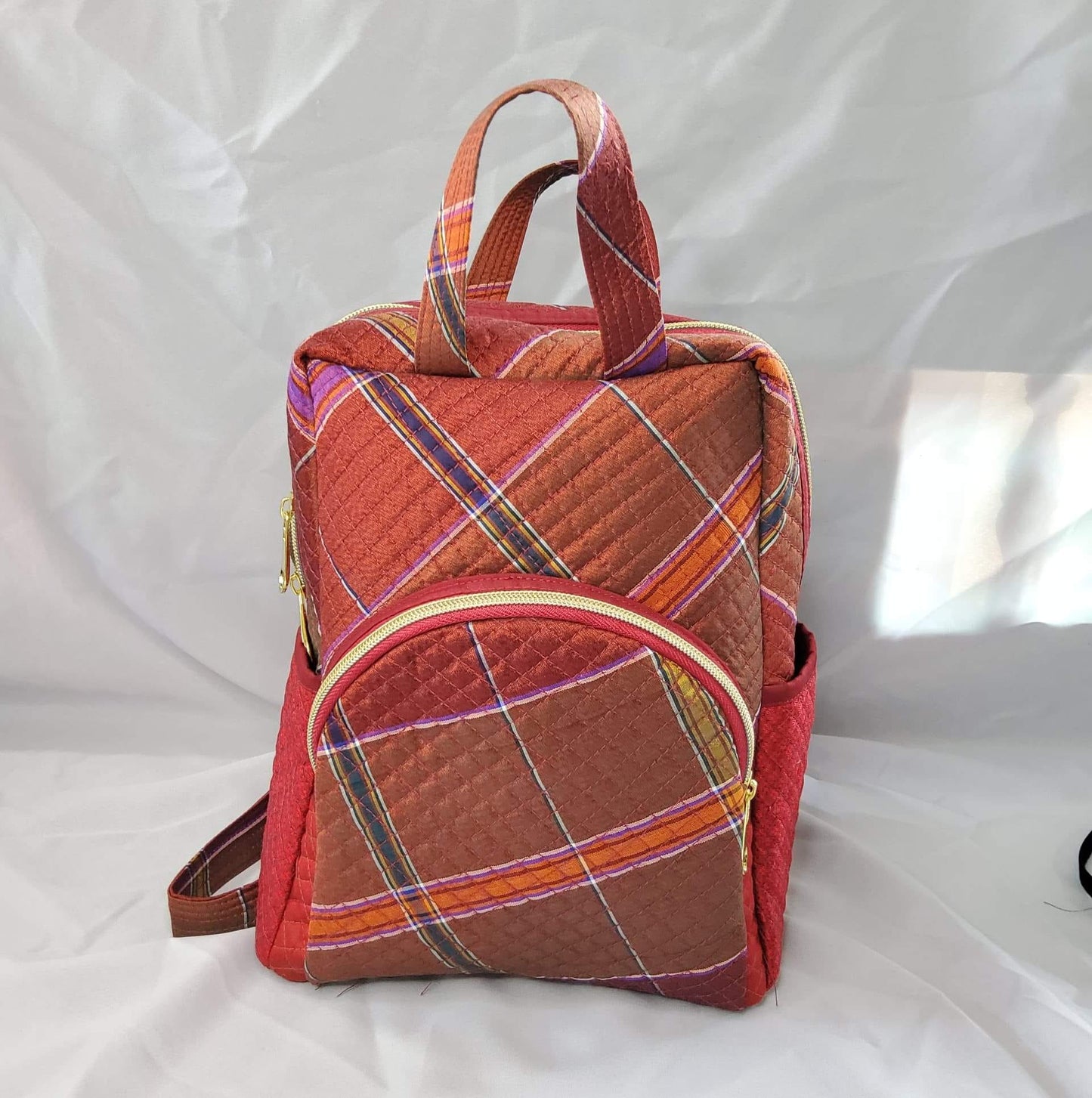 Made to order silk backpack, size 5x9x11.5 inches, code CUT-GO-23-0925661