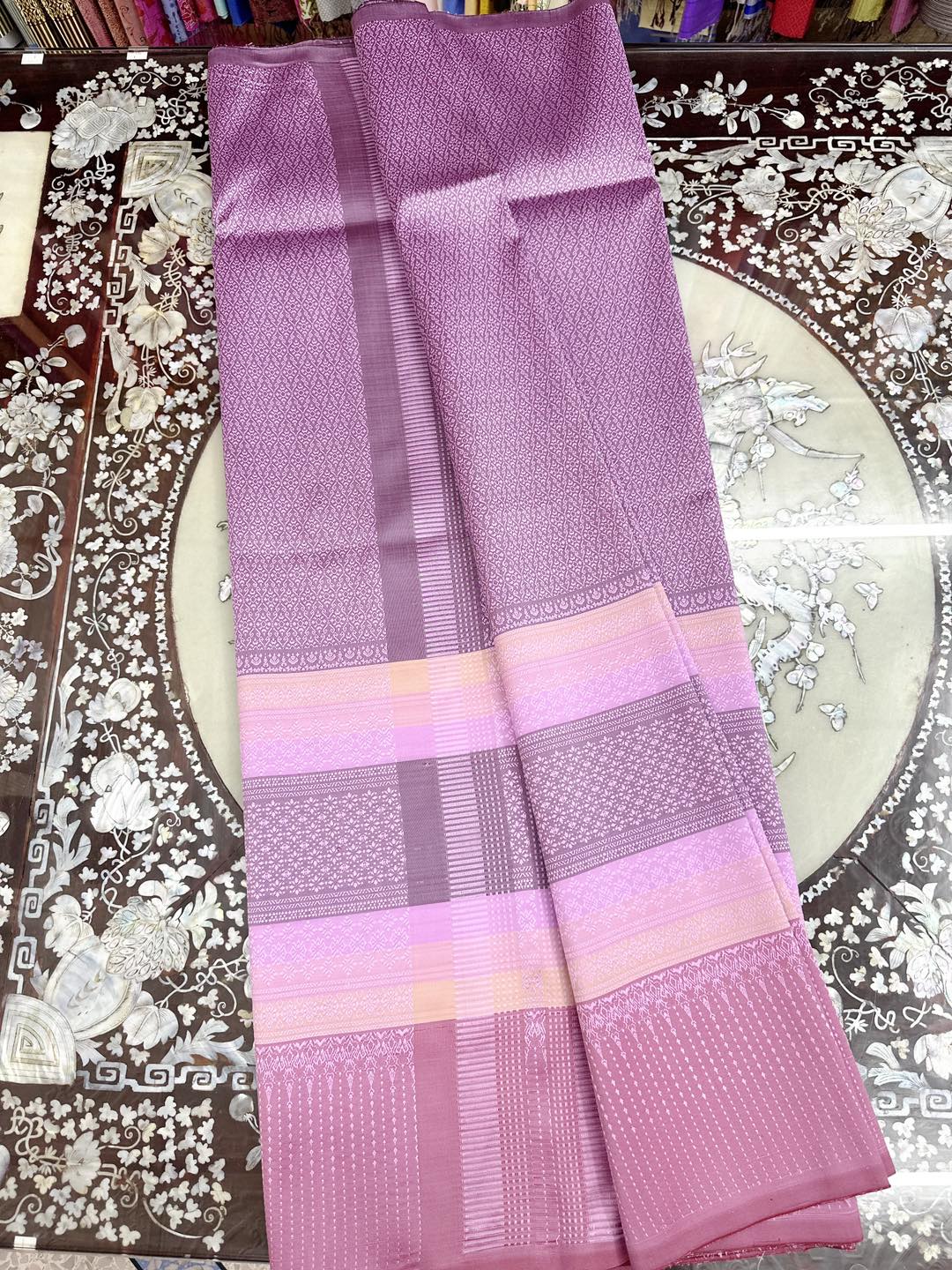 Surin silk skirt, real silk, 32 tako, has a woman's face, size 1x2 meters, purple with shrimp paste, code N11-ST-1203661311