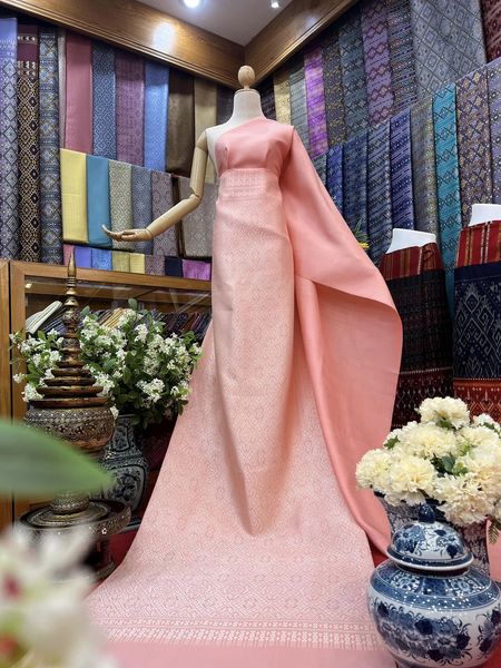 (Dress cloth) Praewa silk Cut a pattern set, size 73x500cm (pattern 2.3 meters + background color 2.7 meters), pink background, code P10-BM-0531671045