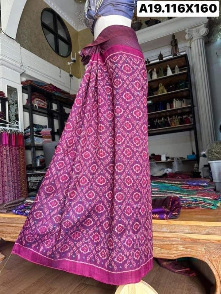 Battambang skirt, Ban Sao Hand silk, natural color, size 116x160cm, mangosteen purple, code N9-SIL-A19