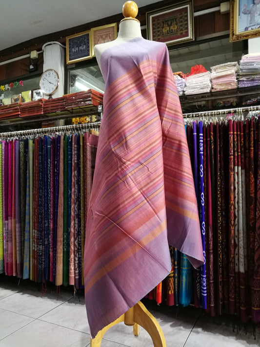 Genuine silk skirt, smooth texture, size 1x2 yards, San Kamphaeng pattern, Lanna pattern, iridescent purple, code B8-NY-01116712.