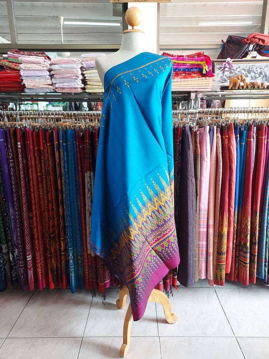 Mudmee silk skirt, real silk, 3 tako, Expressway pattern, bottom bottom, size 1x2 meters, blue background, code R2Q-NY-01306714