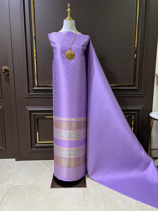 (Dress cloth) Purple Lamphun silk with gold thread (solid color 2 meters + pattern 2.4 meters), purple, code N90-29-0424671