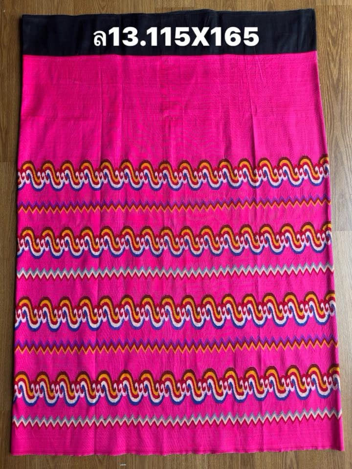 Luntaya real silk skirt, woven on a shuttle, size 115x165cm, pink background, code N9-SIL-05086711298