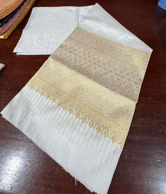 (Dress cloth) Surin silk Koh Choeng Din Thong, size 1x4 meters (pattern 2 meters + background color 2 meters), creamy white, code N10-NY-0829670