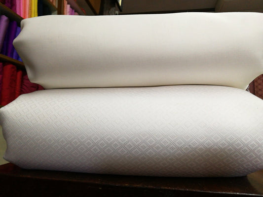 (Dress cloth) plain colored silk, can be cut 1 set (2 yards of plain cloth + 2 yards of sarong), off-white, code BC-NY0916661