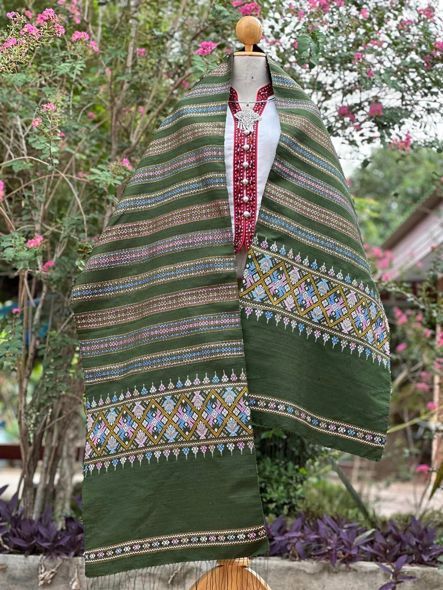 Khit shawl, Baan silk, size 50x250cm, green background, code Z-PT0524664